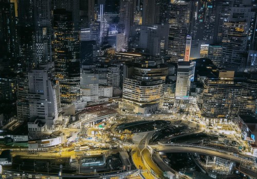 好，我现在需要帮用户写一篇关于单眼皮肿眼泡适合哪种手术方案的文章。首先，我得理解用户的需求。用户可能是一个对眼部手术感兴趣的人，或者是单眼皮肿眼泡的人，想了解手术的选项