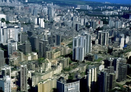 好，用户让我写一个关于定制化眼整形的自媒体文章，要求标题和不少于986字的内容。首先，我需要理解用户的需求。他们可能是一个自媒体作者，专注于美容或健康领域，想要介绍一种眼整形技术