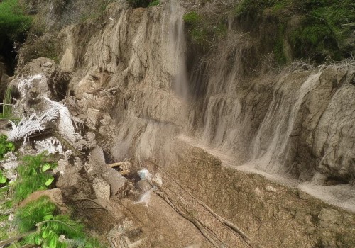 好，我现在需要帮用户写一篇关于韩国眼整形的文章。用户给了一个标题韩国眼整形，从传统到现代的演变，所以我要围绕这个主题展开