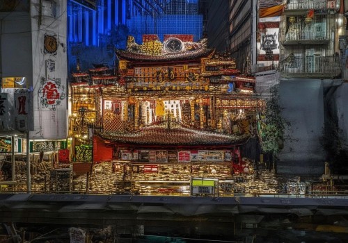 好，我现在需要帮用户写一篇关于玻尿酸填充泪沟的文章。首先，我得理解用户的需求。用户可能是一个自媒体作者，所以文章需要吸引人，内容要详细且有实用价值