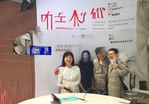 好，我现在需要帮用户写一篇关于个性化眼型模拟的自媒体文章。首先，我得理解用户的需求。用户可能是一个自媒体作者，需要一篇不少于913字的文章，标题已经给出，所以接下来是内容部分