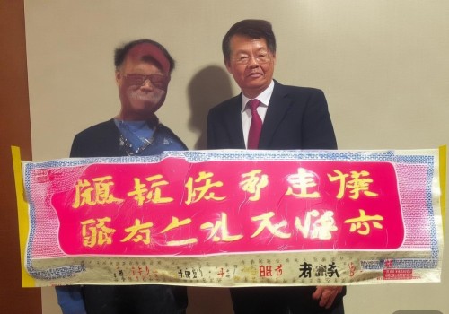 好,我现在需要帮用户写一篇关于糖尿病患者眼部整形风险的文章。首先,我得理解用户的需求。用户是自媒体作者,所以文章需要吸引人,同时信息准确,适合目标读者阅读 好,我现在需要帮用户写一篇关于糖尿病患者眼部整形风险的文章。首先,我得理解用户的需求。用户是自媒体作者,所以文章需要吸引人,同时信息准确,适合目标读者阅读