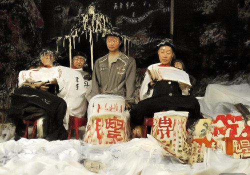 好，我现在要帮用户写一篇关于眼袋去除术后是否会反弹的文章。首先，我需要理解用户的需求。用户是自媒体作者，所以文章需要吸引人，信息准确，同时结构清晰