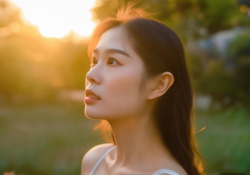 嗯，用户问的是内双可以做埋线双眼皮吗？首先，我得理解用户的需求。他们可能正在考虑进行双眼皮手术，但不确定内双和埋线双眼皮之间有什么区别，或者担心手术的风险