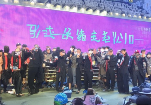 好，我现在需要帮用户写一篇关于混血感眼型的自媒体文章。首先，我得理解用户的需求。用户可能是一个自媒体作者，想要一篇不少于878个字的文章，标题已经给出，所以接下来就是写内容了